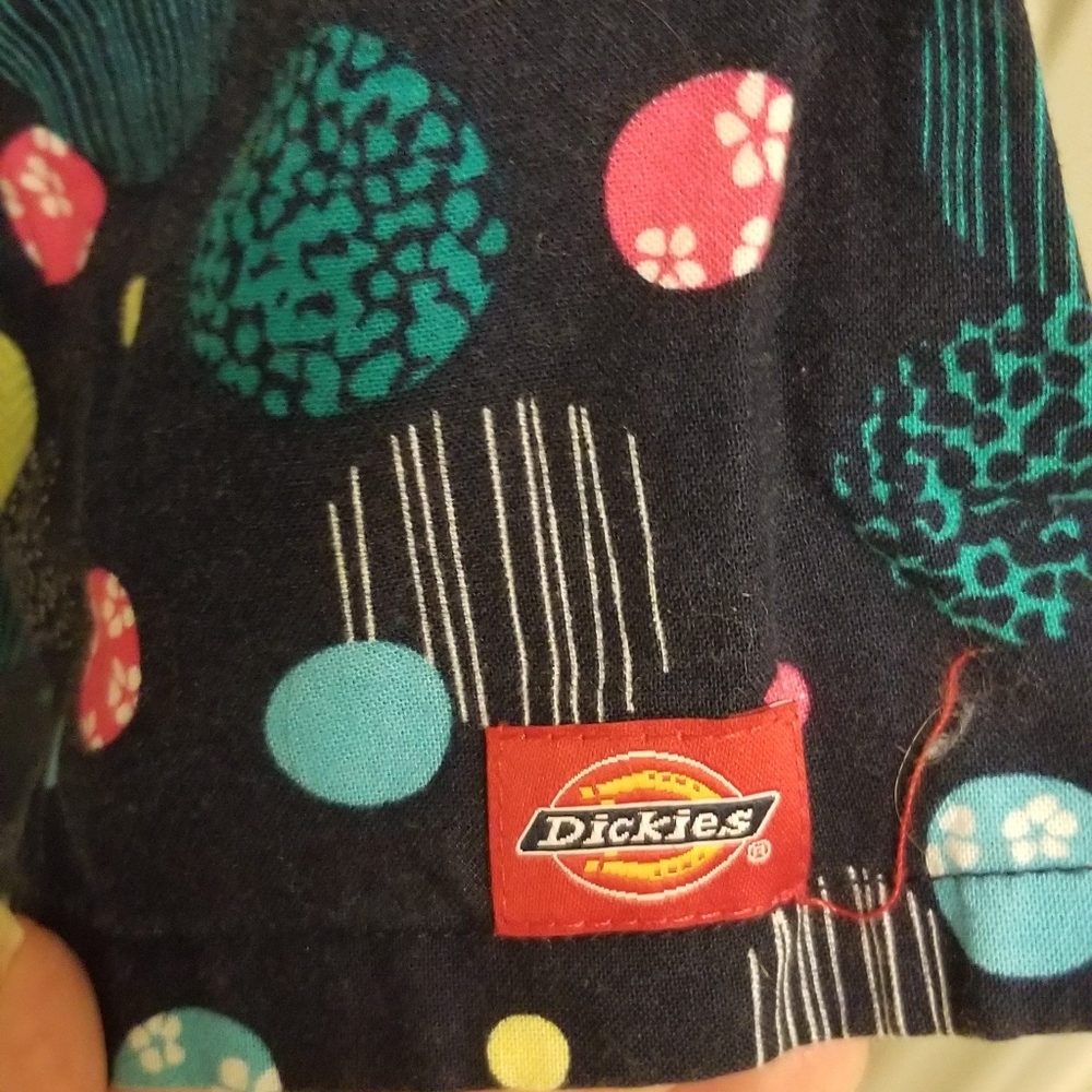 Scrub top